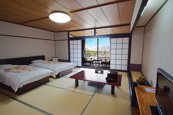 "Mori no Tachi" Japanese style room 12.5 tatami + twin bed